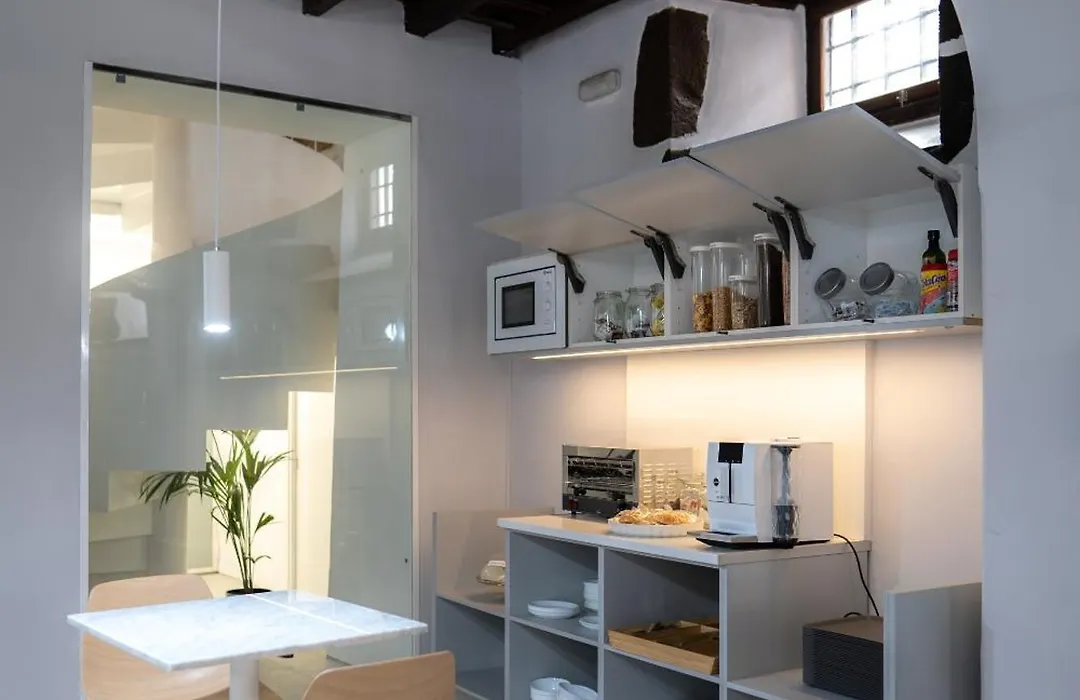 Hostelit-1