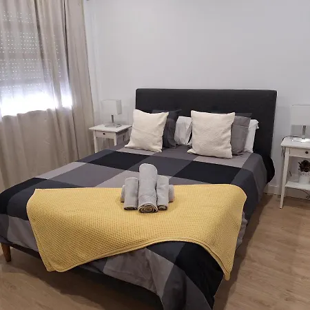Habitacion Con Bano Privado En Un Piso Con Familia-3